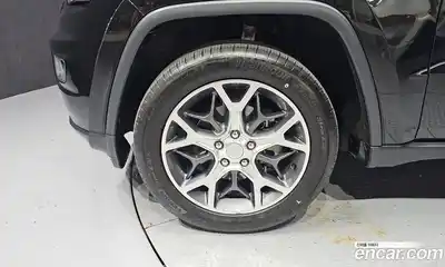 Jeep Cherokee 2019 3.6 автомат (гидро), миниатюра 5