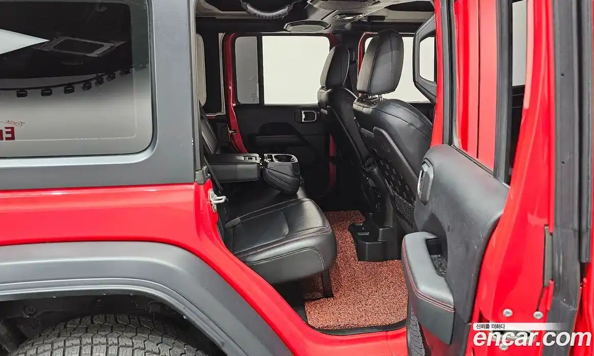 Jeep Wrangler 2018 2.0 автомат (гидро), фото 25