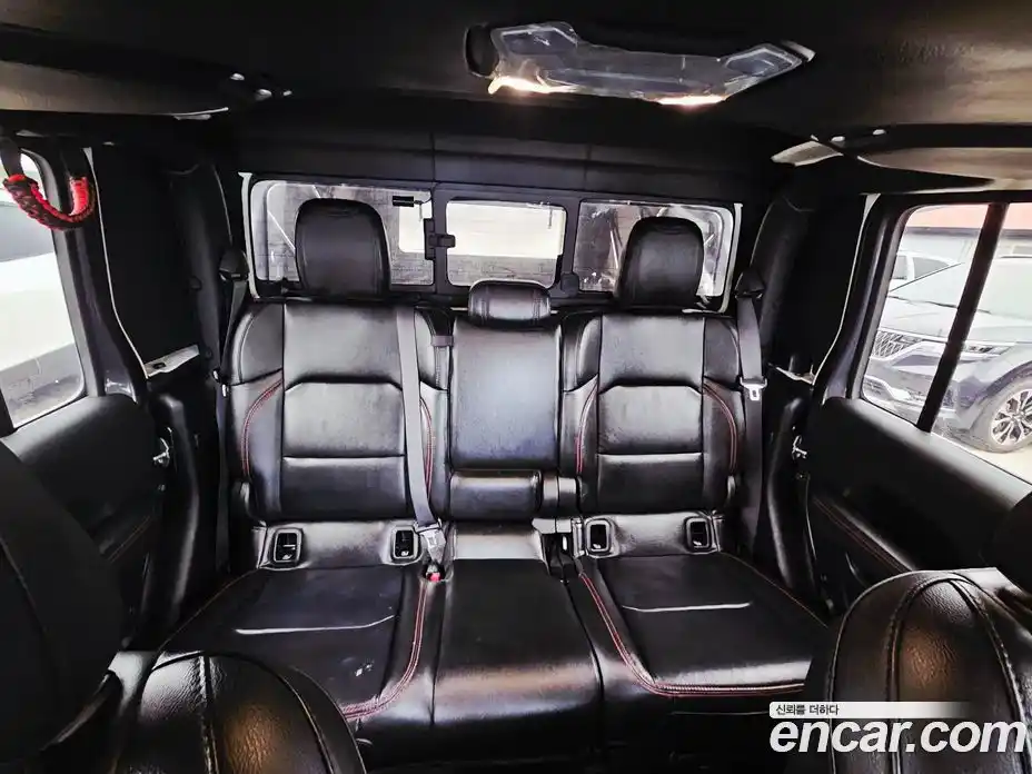 Jeep Gladiator 2021 3.6 автомат (гидро), фото 14