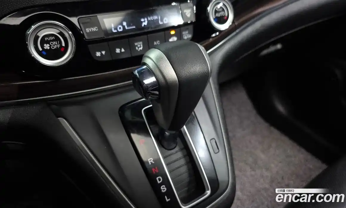 Honda CR-V 2016 2.4 автомат (гидро), фото 9