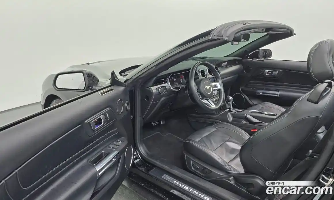 Ford Mustang 2021 2.3 автомат (гидро), фото 13