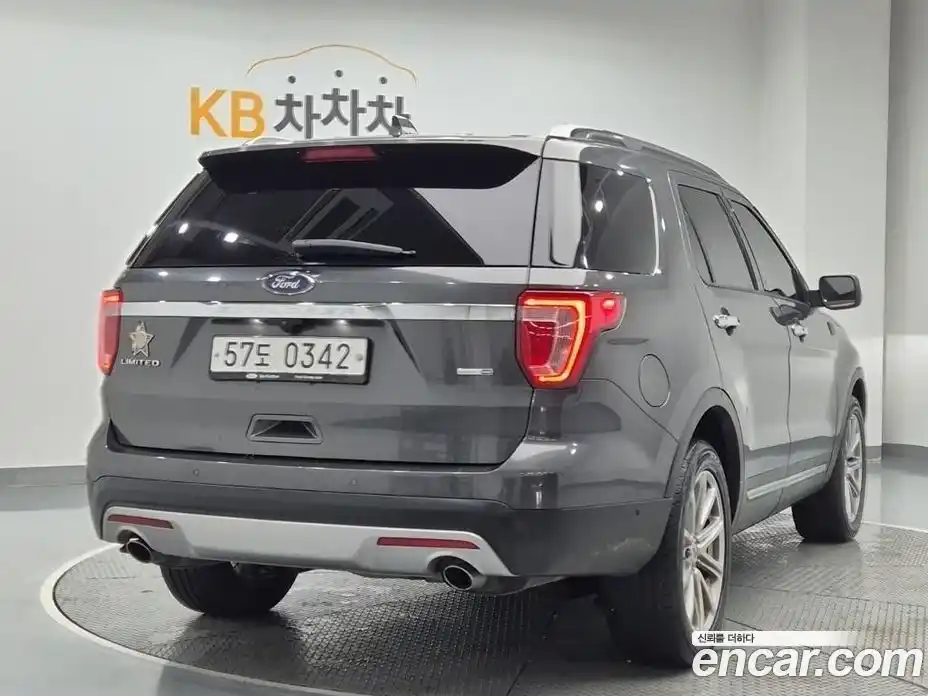 Ford Explorer 2016 2.3 автомат (гидро), фото 3