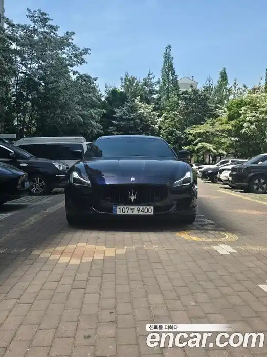 Maserati Quattroporte 2015 3.8 гидро, фото 1
