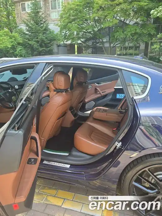 Maserati Quattroporte 2015 3.8 гидро, фото 12
