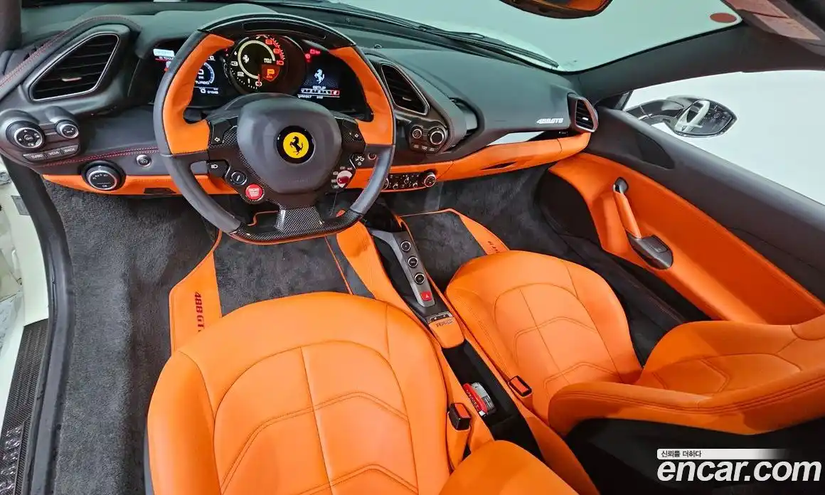 Ferrari 488 2017 3.9 автомат (гидро), фото 7