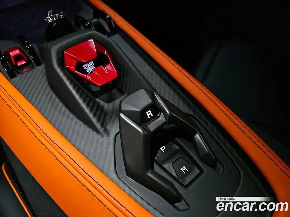 Lamborghini Revuelto 2025 6.5 гидро, фото 14