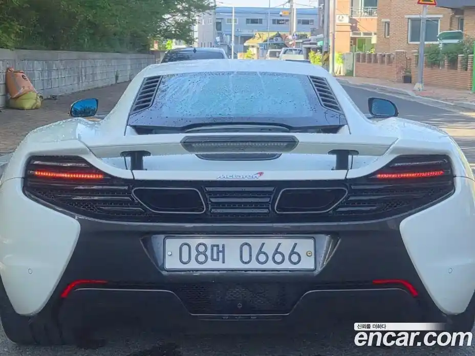 McLaren 650S 2015 3.8 автомат (гидро), фото 4