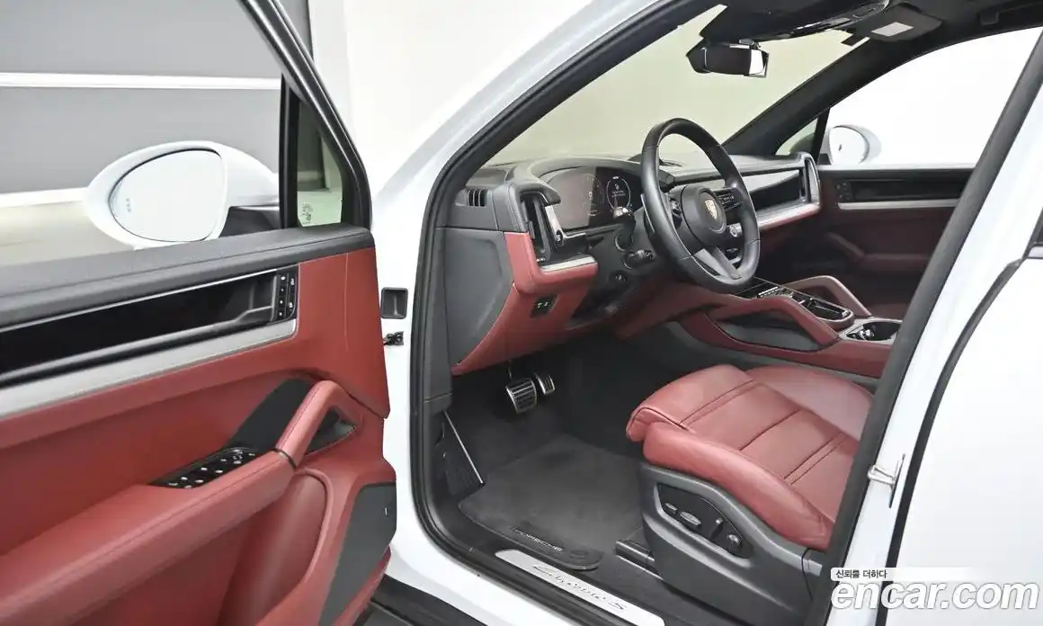 Porsche Cayenne 2025 3.0 автомат (гидро), фото 11