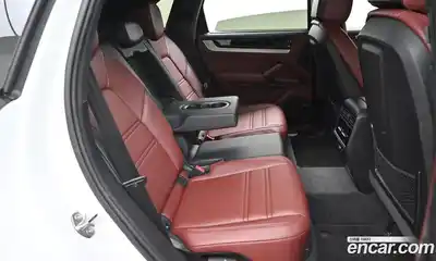 Porsche Cayenne 2025 3.0 автомат (гидро), миниатюра 12