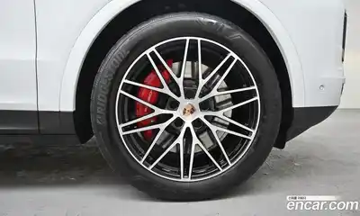 Porsche Cayenne 2025 3.0 автомат (гидро), миниатюра 5