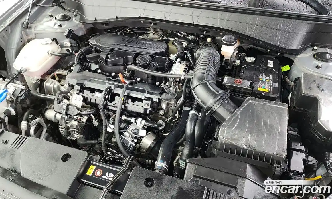 Hyundai Kona 2025 1.6 автомат (гидро), фото 5