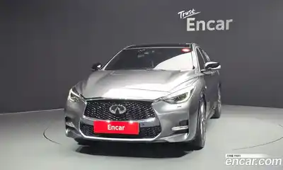 Infiniti Q30 2019 2.0 гидро, миниатюра 3