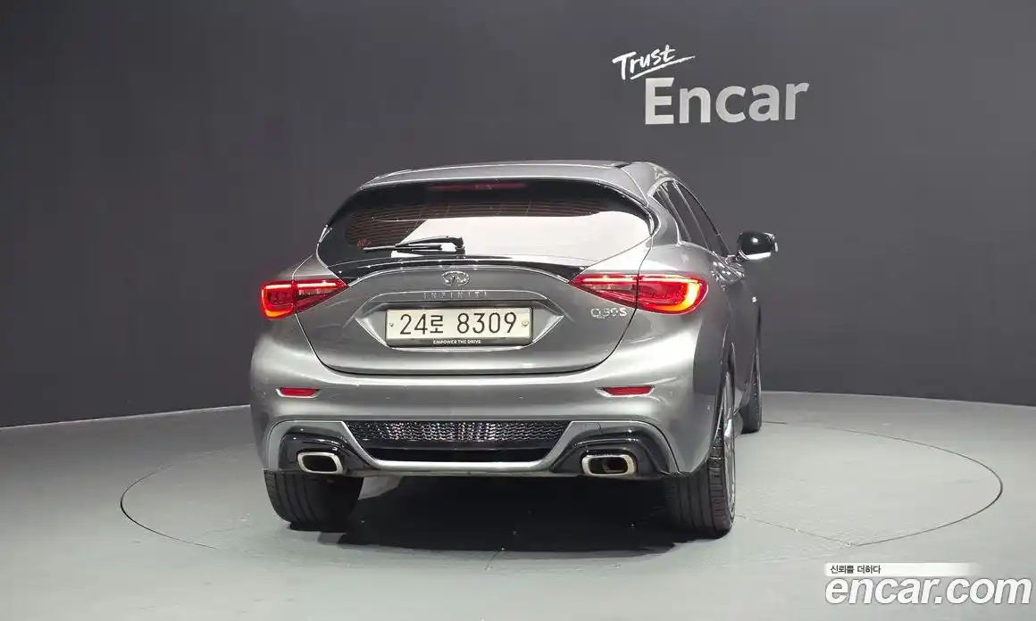Infiniti Q30 2019 2.0 гидро, фото 4