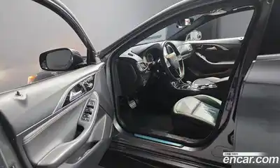 Infiniti Q30 2019 2.0 гидро, миниатюра 10