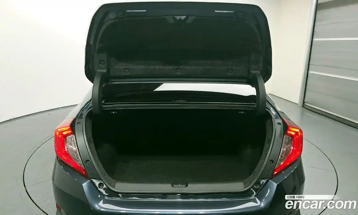 Honda Civic 2017 2.0 автомат (гидро), фото 20