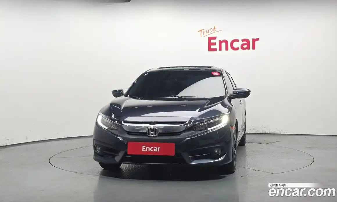 Honda Civic 2017 2.0 автомат (гидро), фото 3