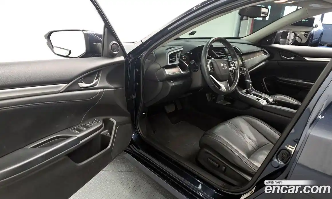 Honda Civic 2017 2.0 автомат (гидро), фото 10