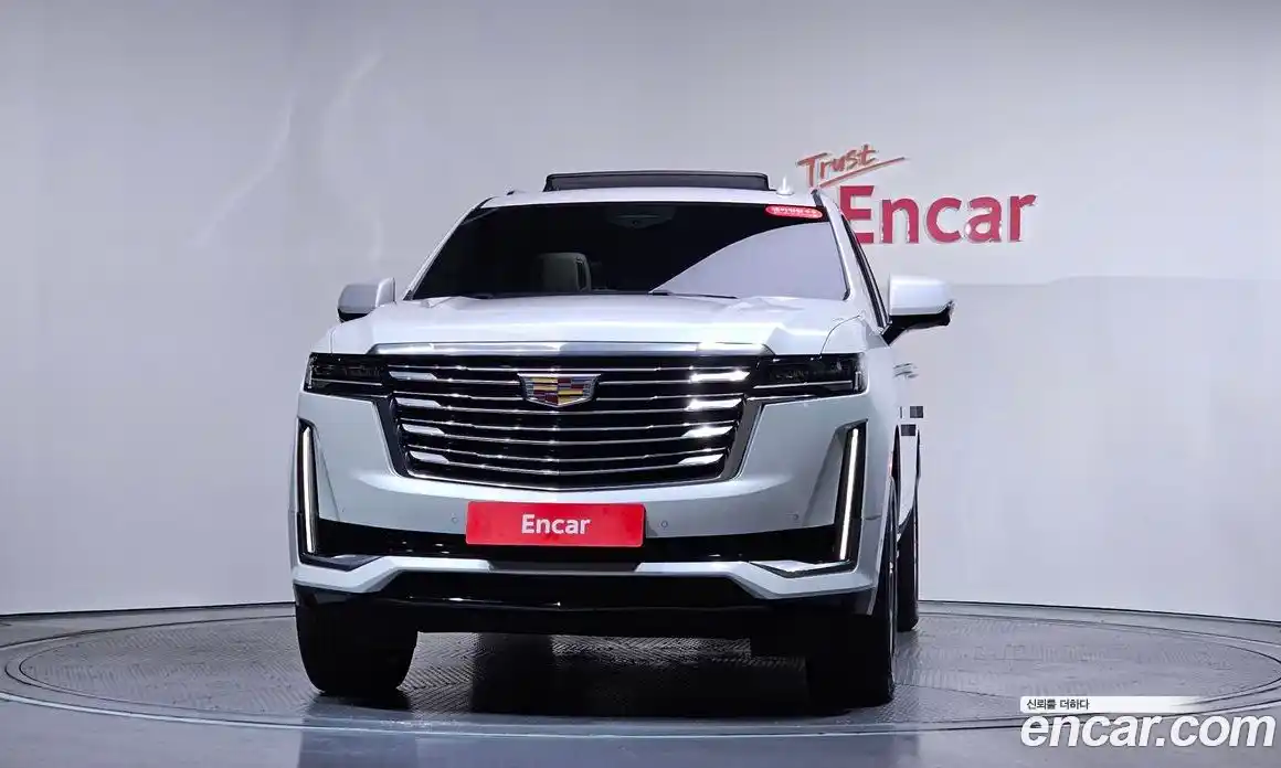 Cadillac Escalade 2023 6.2 гидро, фото 2