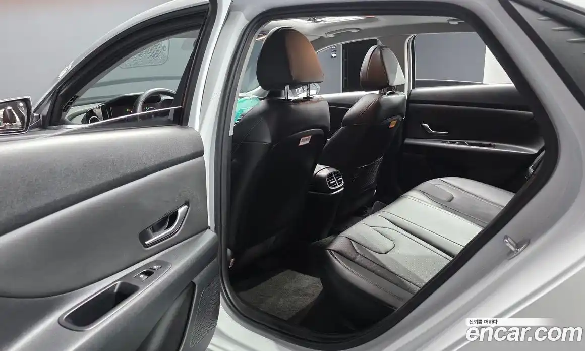 Hyundai Avante 2021 1.6 автомат (гидро), фото 16