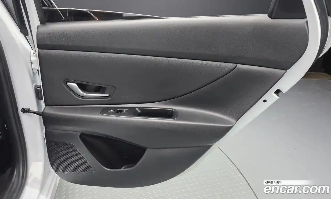 Hyundai Avante 2021 1.6 автомат (гидро), фото 31