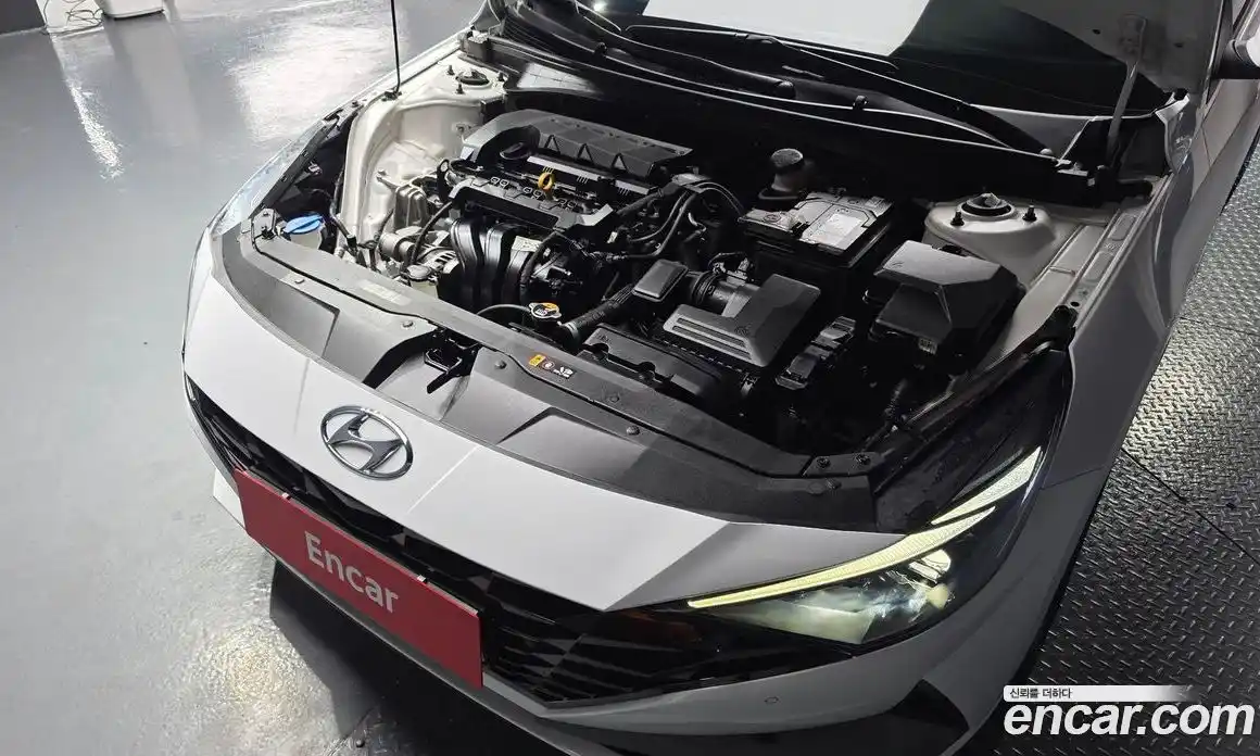 Hyundai Avante 2021 1.6 автомат (гидро), фото 6