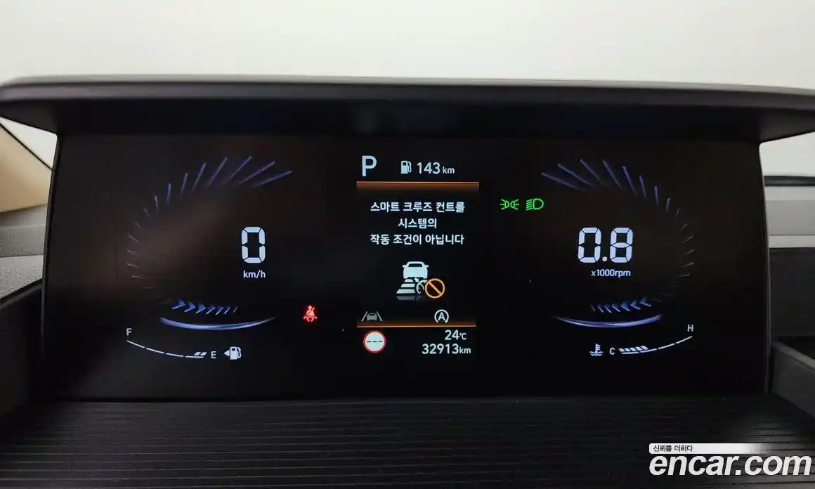 Hyundai Staria 2021 2.2 автомат (гидро), фото 11