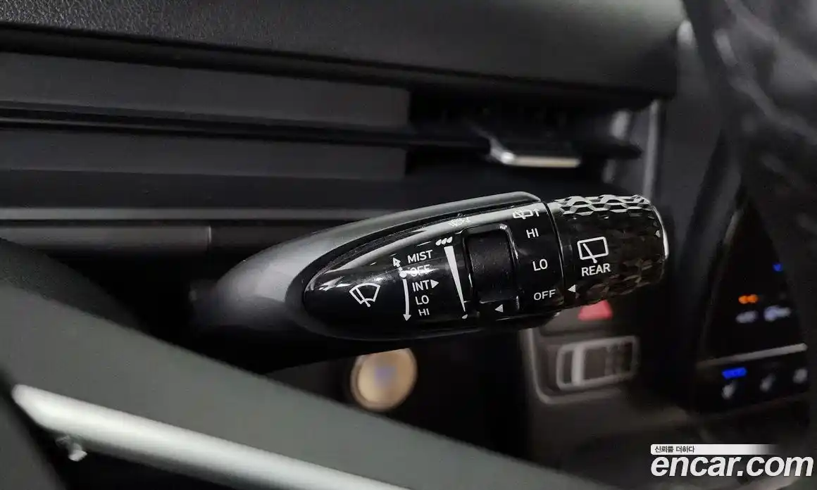 Hyundai Staria 2021 2.2 автомат (гидро), фото 30