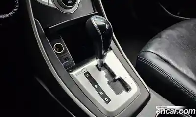 Hyundai Avante 2011 1.6 автомат (гидро), миниатюра 12