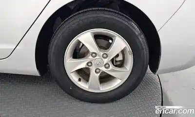Hyundai Avante 2011 1.6 автомат (гидро), миниатюра 7
