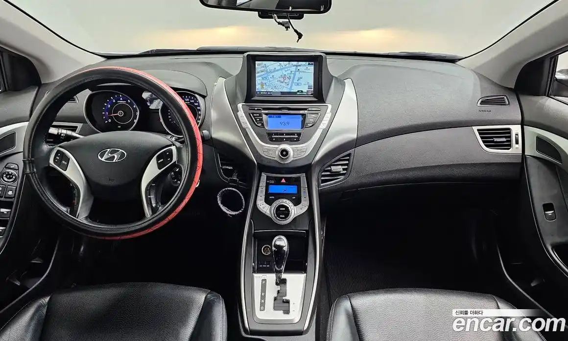 Hyundai Avante 2011 1.6 автомат (гидро), фото 10