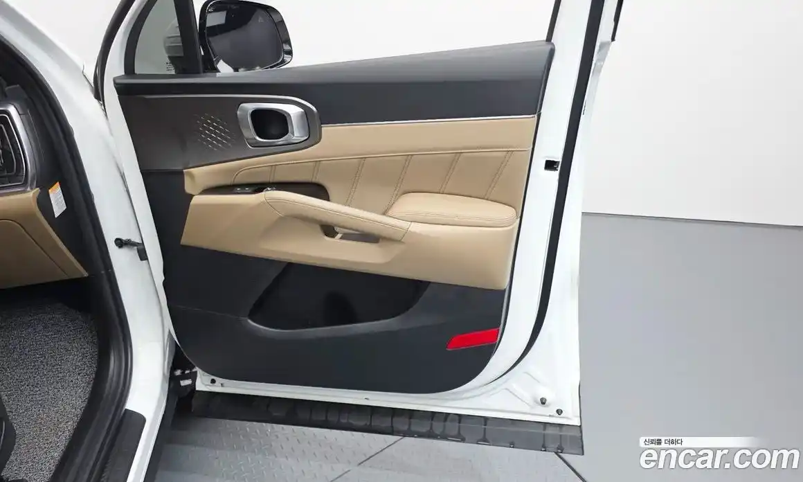 Kia Sorento 2023 1.6 автомат (гидро), фото 15