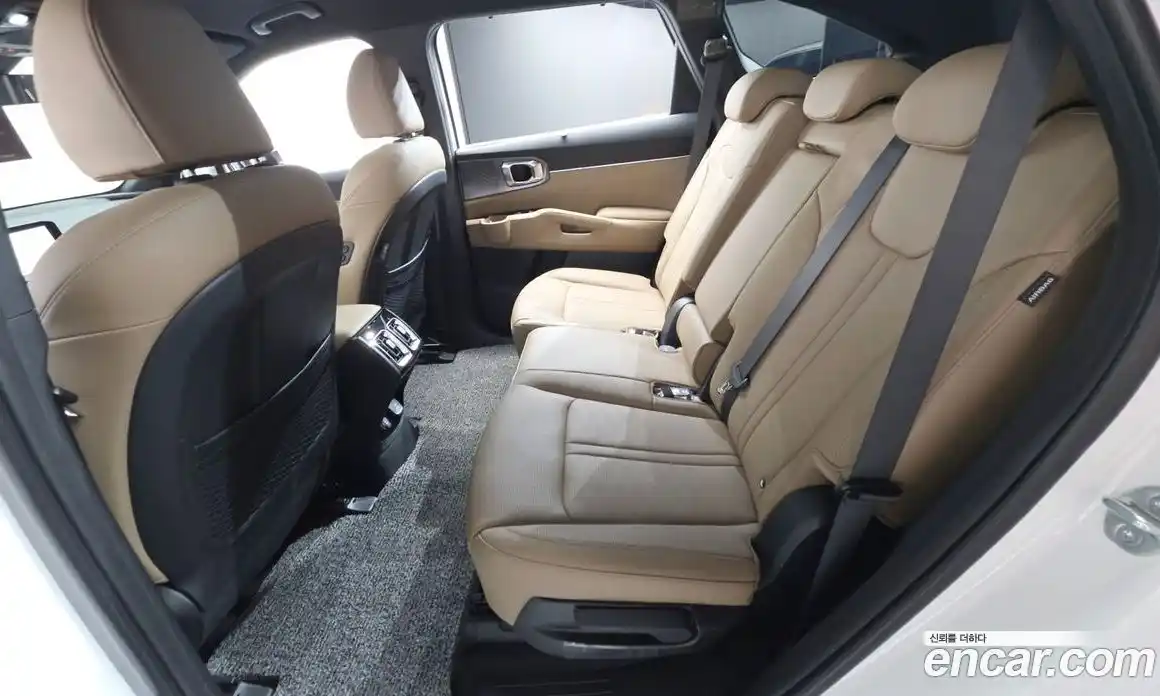 Kia Sorento 2023 1.6 автомат (гидро), фото 16