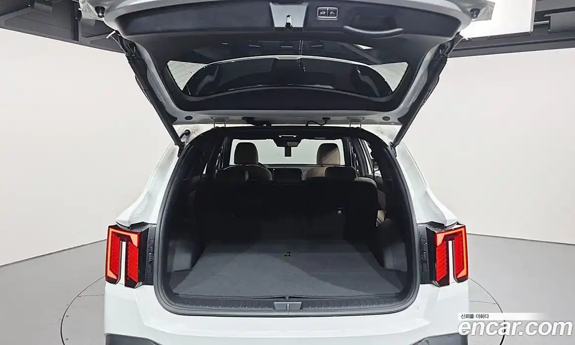 Kia Sorento 2023 1.6 автомат (гидро), фото 26