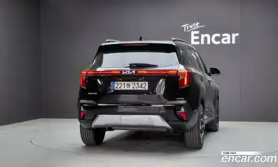 Kia Seltos 2023 2.0 автомат (гидро), миниатюра 4
