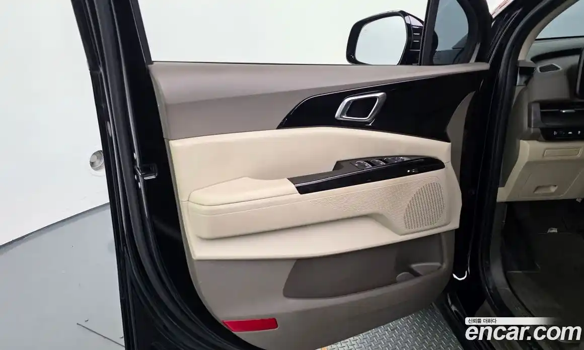 Kia Carnival 2023 2.2 автомат (гидро), фото 14