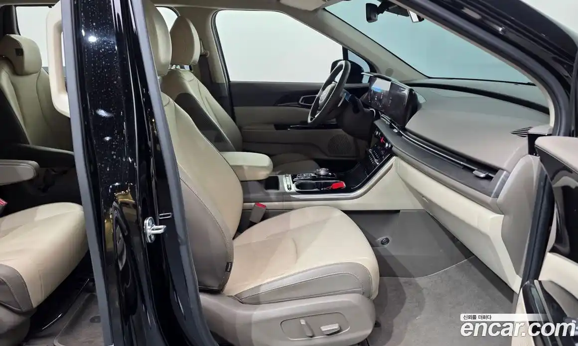 Kia Carnival 2023 2.2 автомат (гидро), фото 17