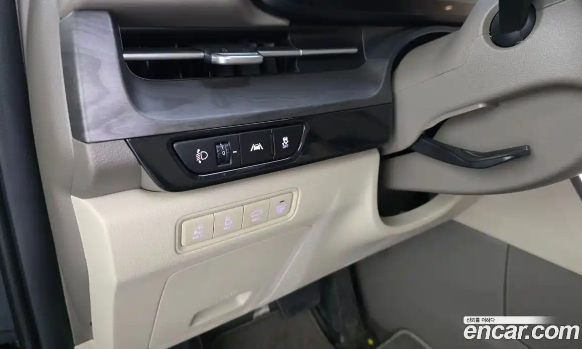 Kia Carnival 2023 2.2 автомат (гидро), фото 23