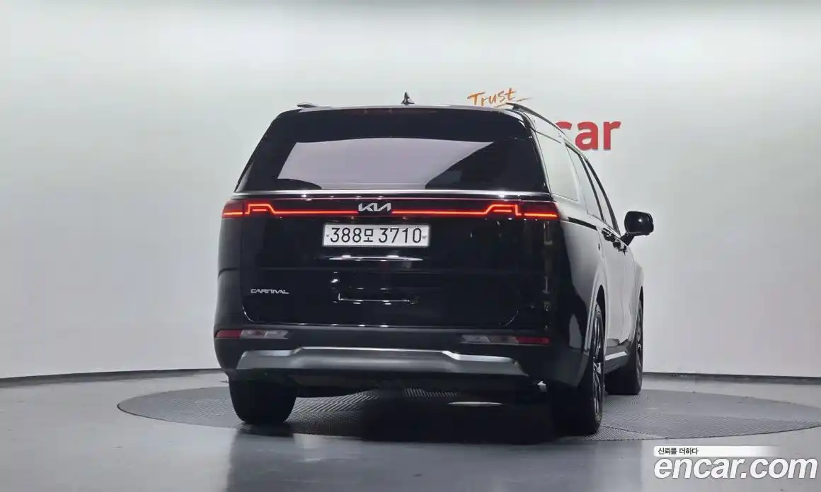 Kia Carnival 2023 2.2 автомат (гидро), фото 4