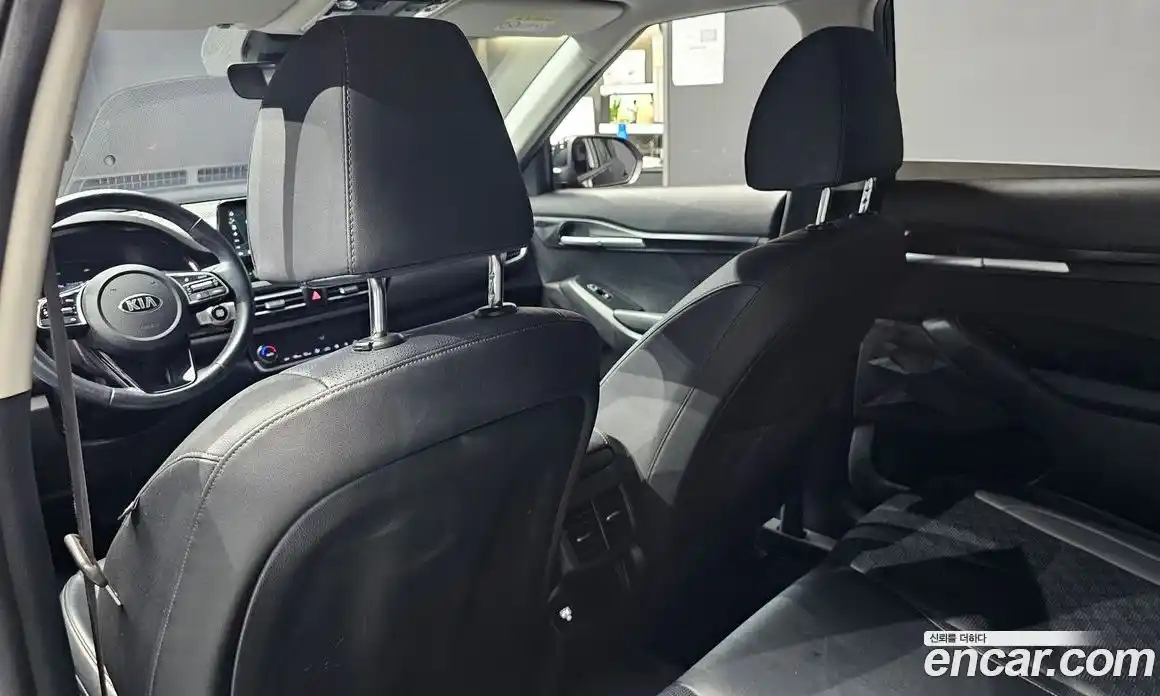 Kia Seltos 2020 1.6 автомат (гидро), фото 16