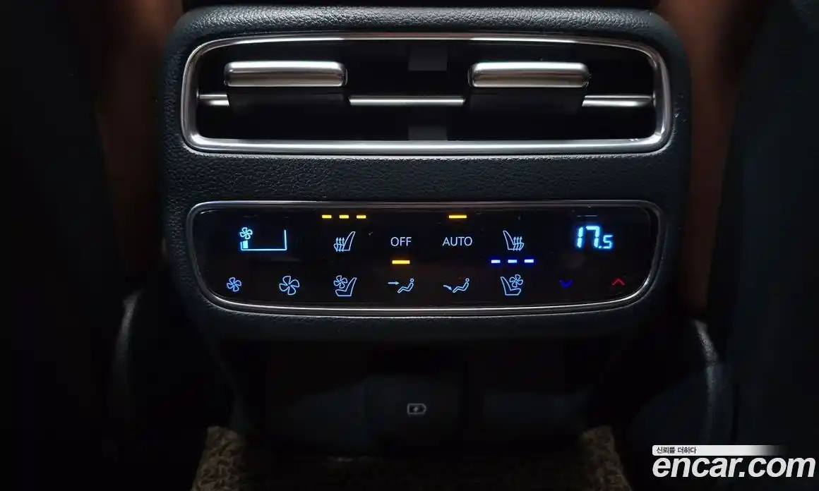 Genesis GV70 2024 2.5 автомат (гидро), фото 17