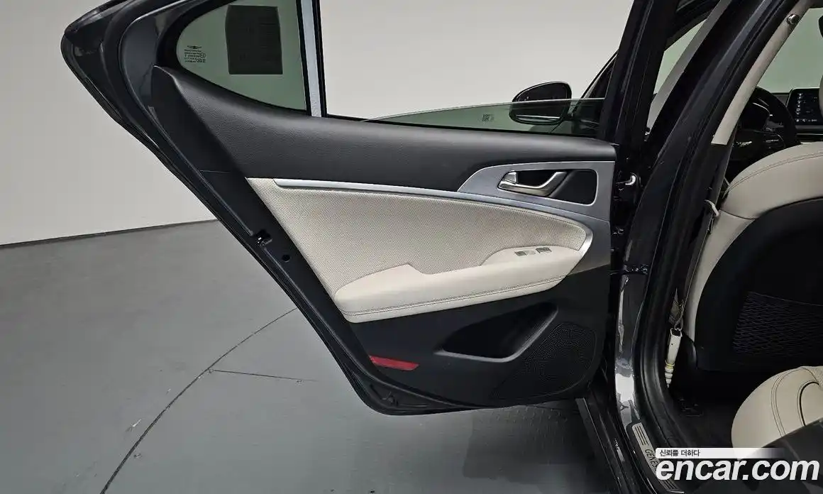Genesis G70 2019 2.0 автомат (гидро), фото 14