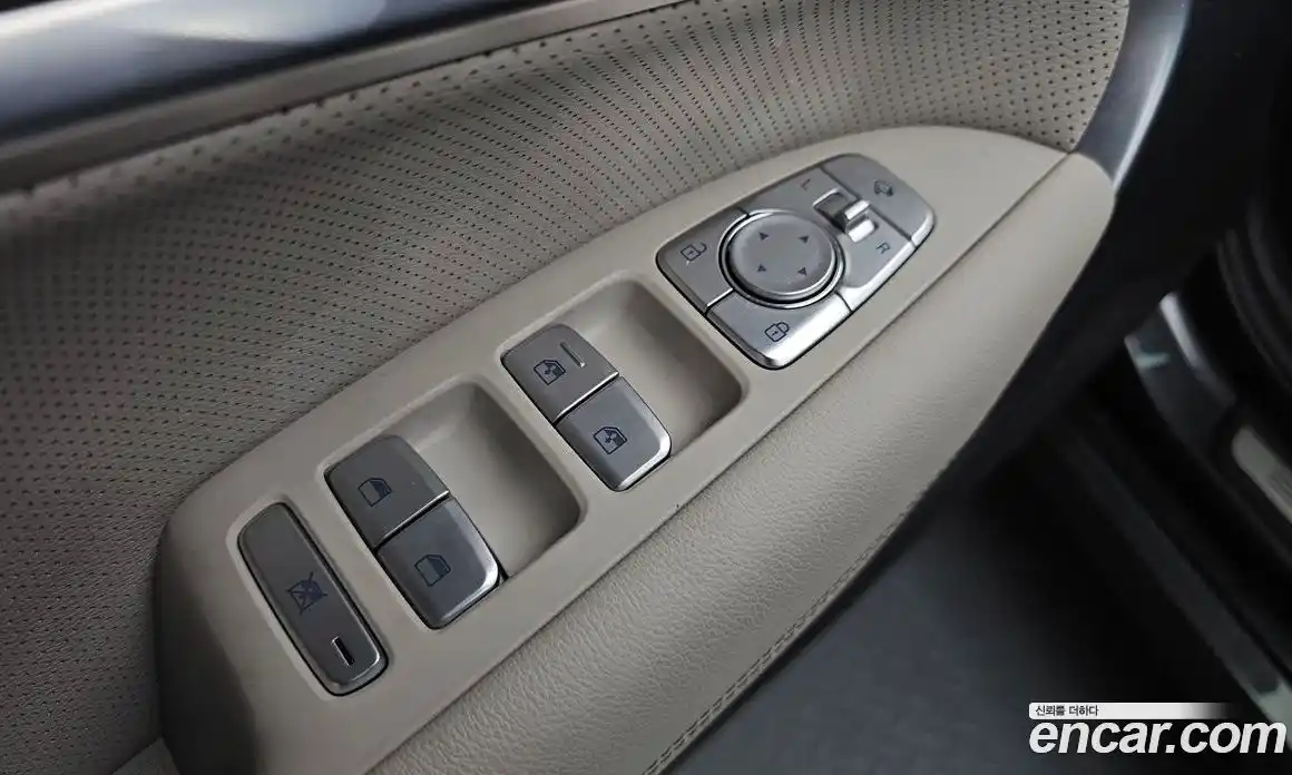Genesis G70 2019 2.0 автомат (гидро), фото 28
