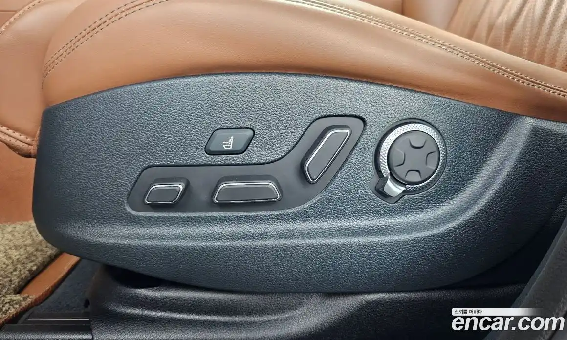 Genesis GV70 2021 2.5 автомат (гидро), фото 31