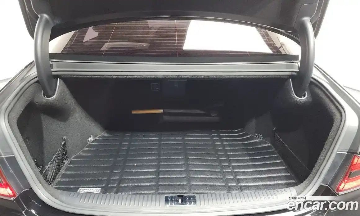 Genesis G90 2018 3.8 автомат (гидро), фото 26