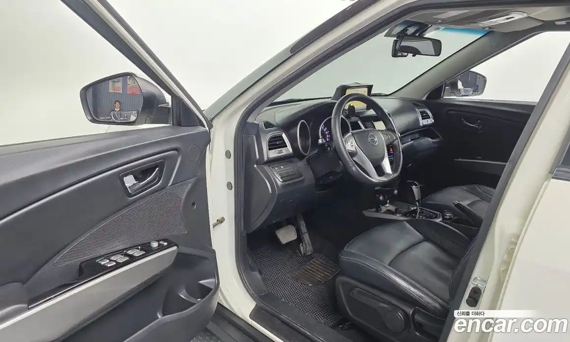 SsangYong TIBOLI 2016 1.6 автомат (гидро), фото 10