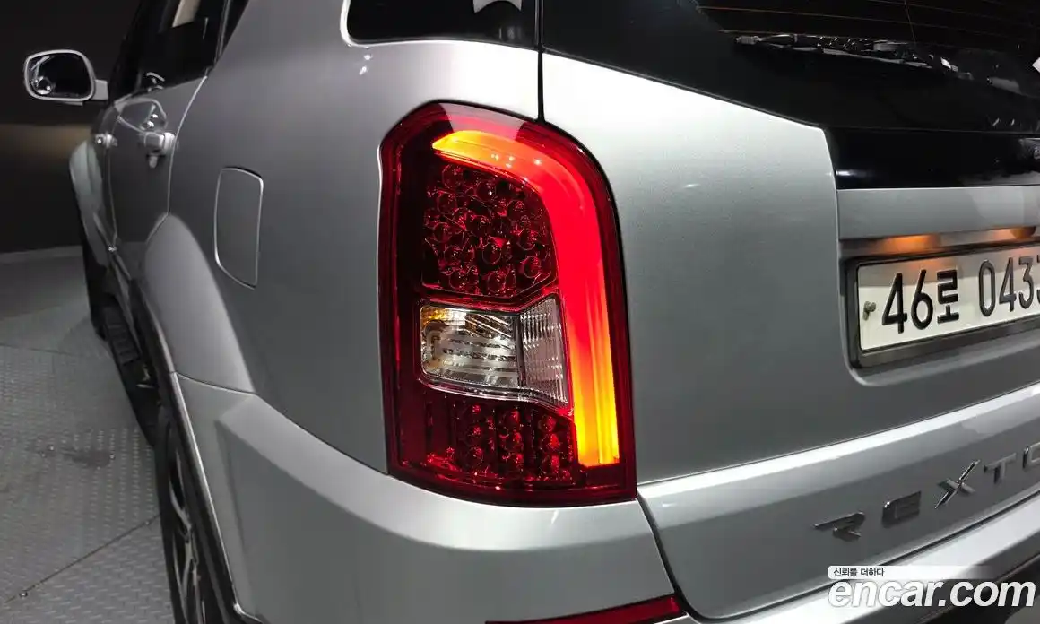 SsangYong Rexton 2016 2.2 автомат (гидро), фото 9