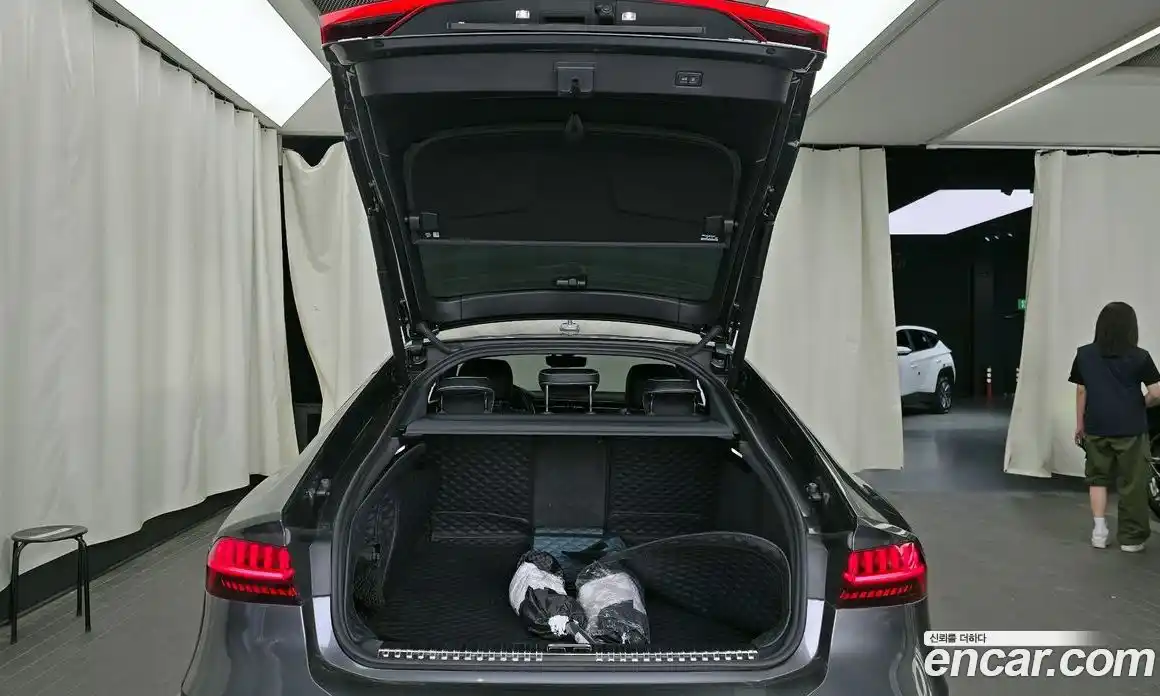 Audi A7 2024 3.0 автомат (гидро), фото 20