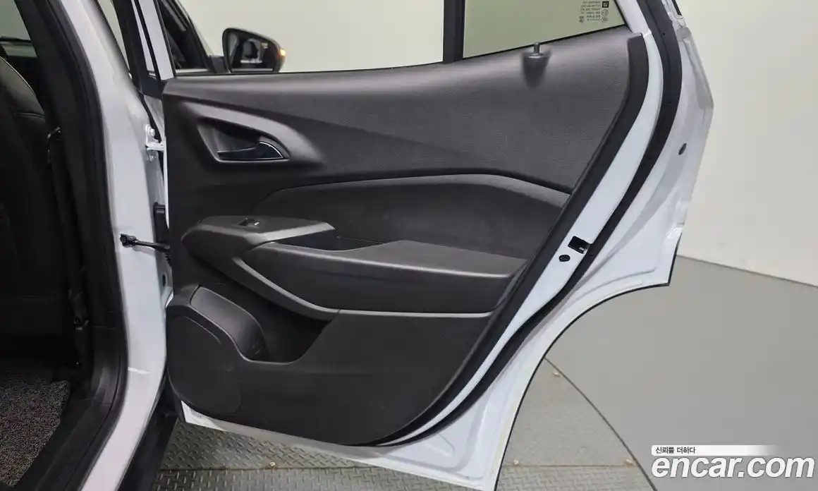 Chevrolet Trax 2023 1.2 автомат (гидро), фото 15