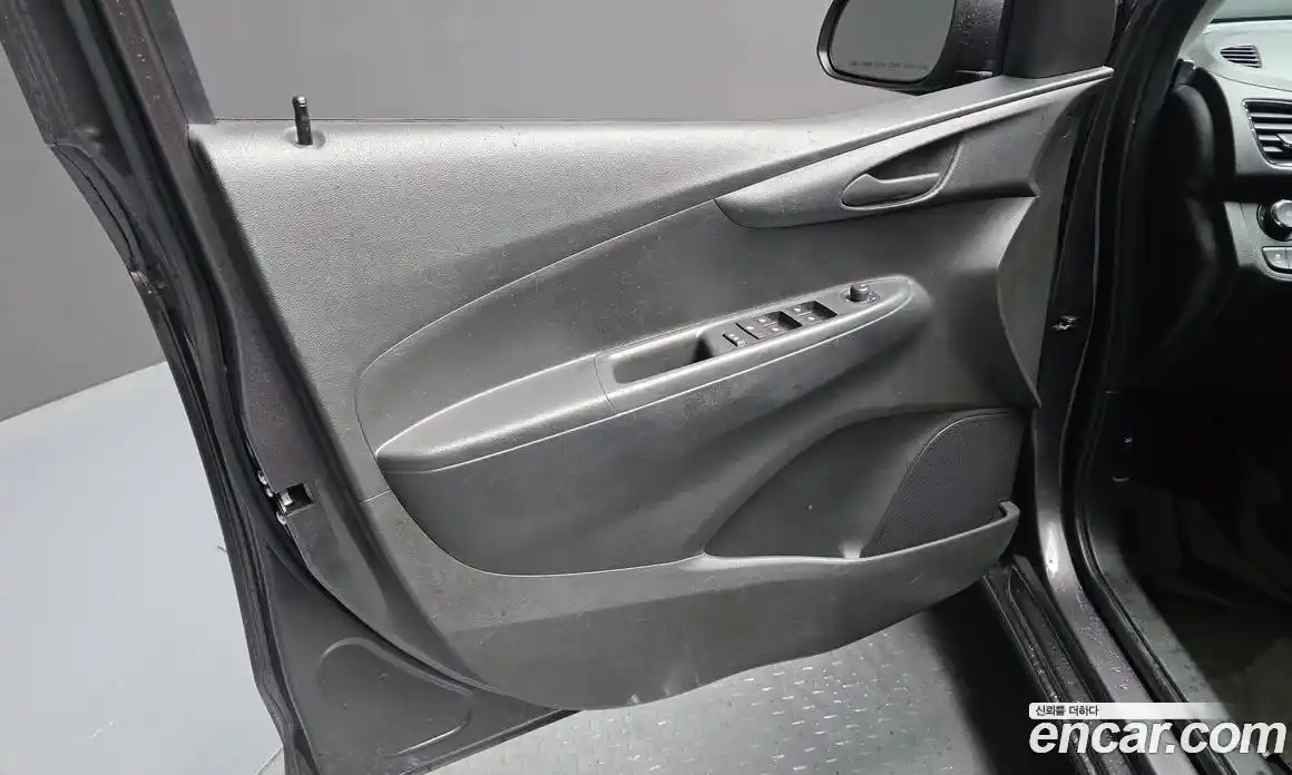 Chevrolet Spark 2016 1.0 автомат (гидро), фото 14