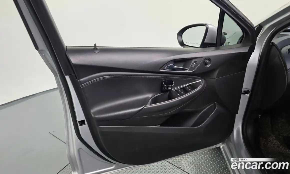 Chevrolet Cruze 2017 1.4 автомат (гидро), фото 14